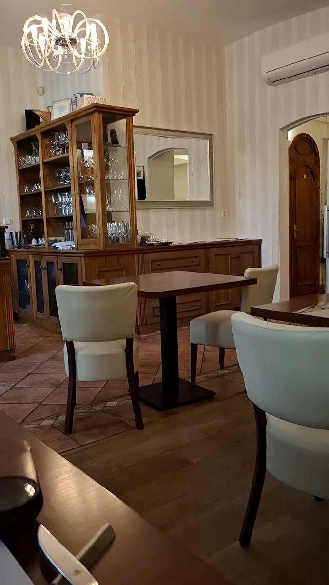 Restaurace Tusculum-2